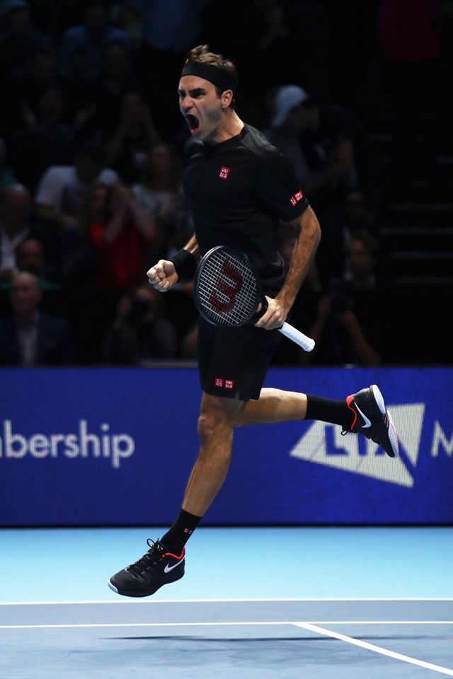 Incredibilul Roger Federer ajunge in semifinale la Turneul Campionilor