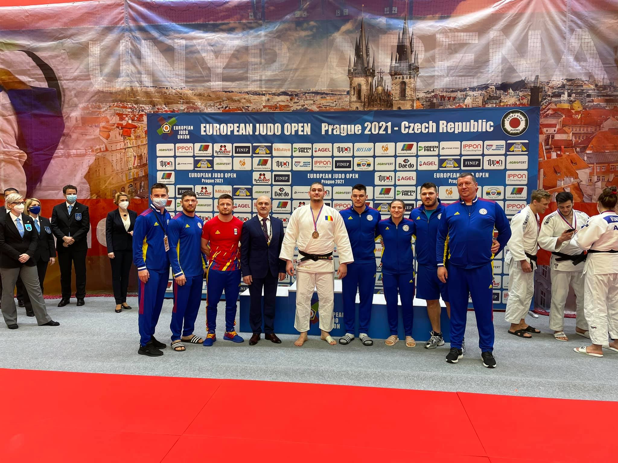 Judoka români urcă pe podium la Open-ul de la Praga