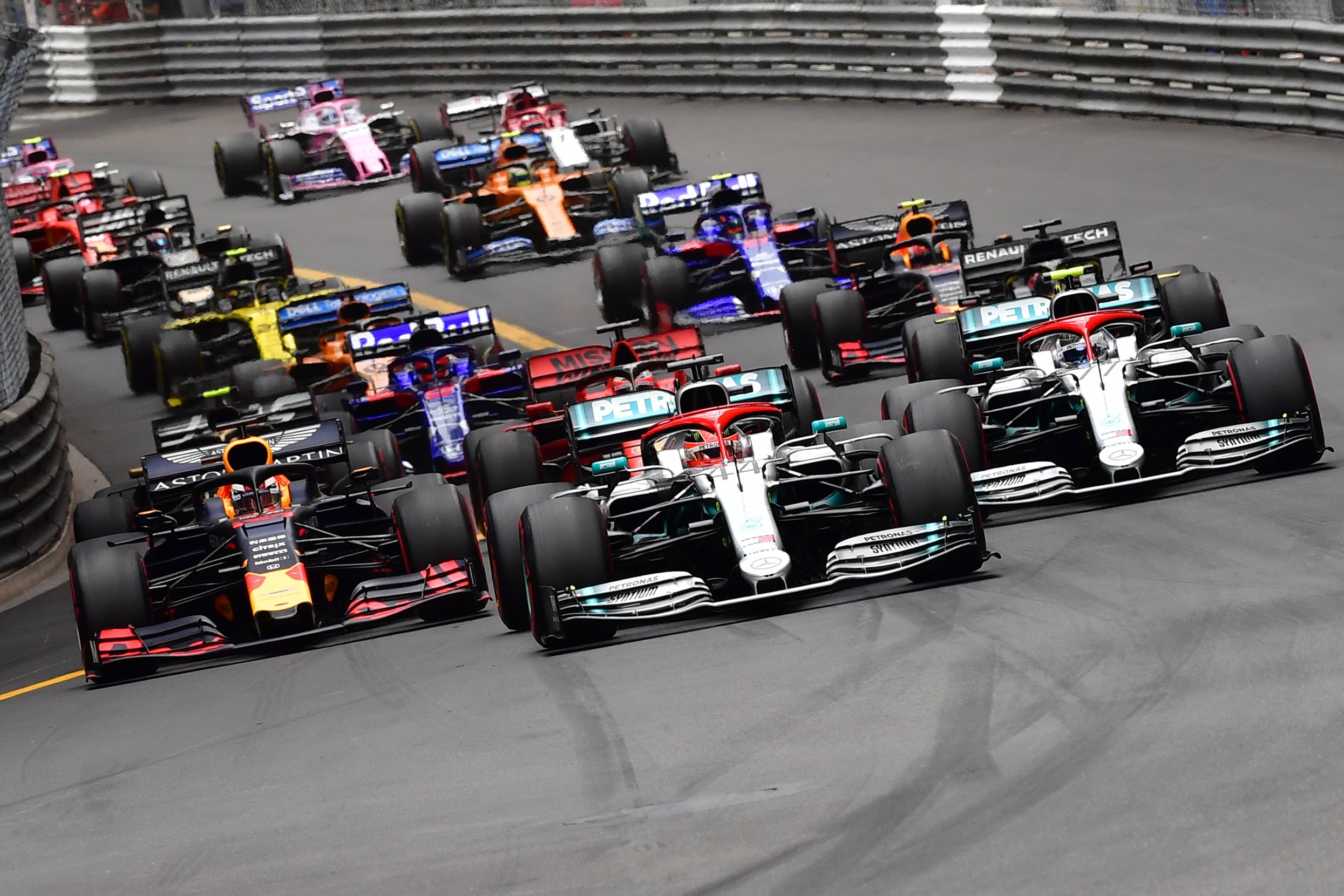 Start în noul sezon de Formula 1