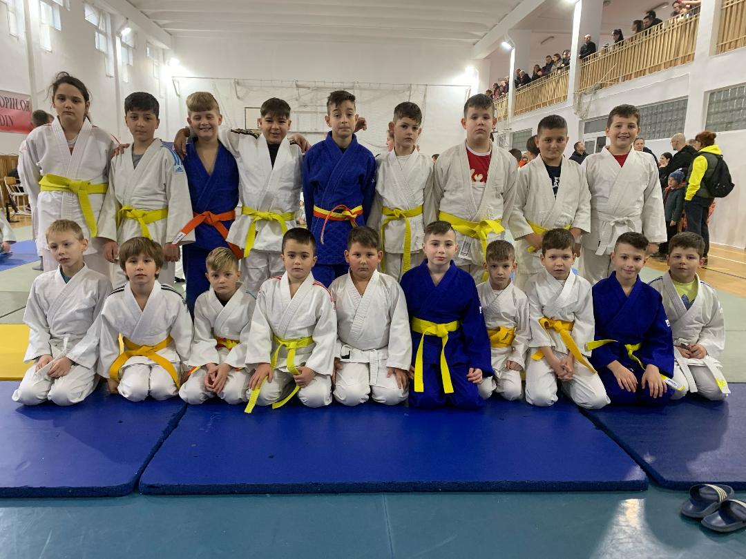 Judo-ul juvenil orădean la primele întreceri de profil